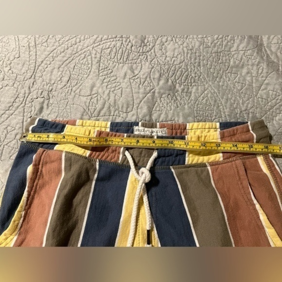 FREE PLANET Shorts 2 for $22❇️ - Picture 6 of 7